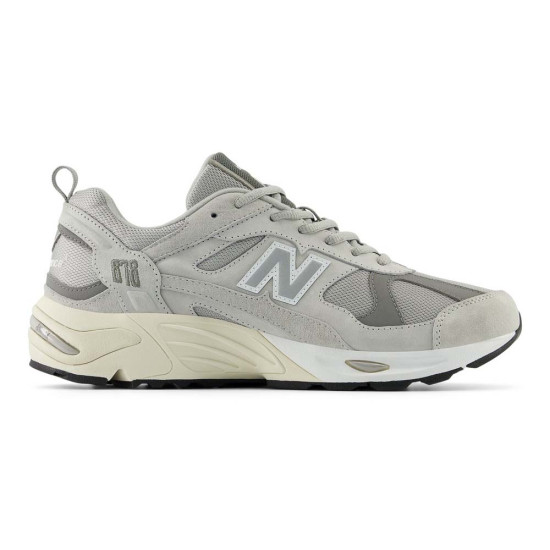 New Balance 878
